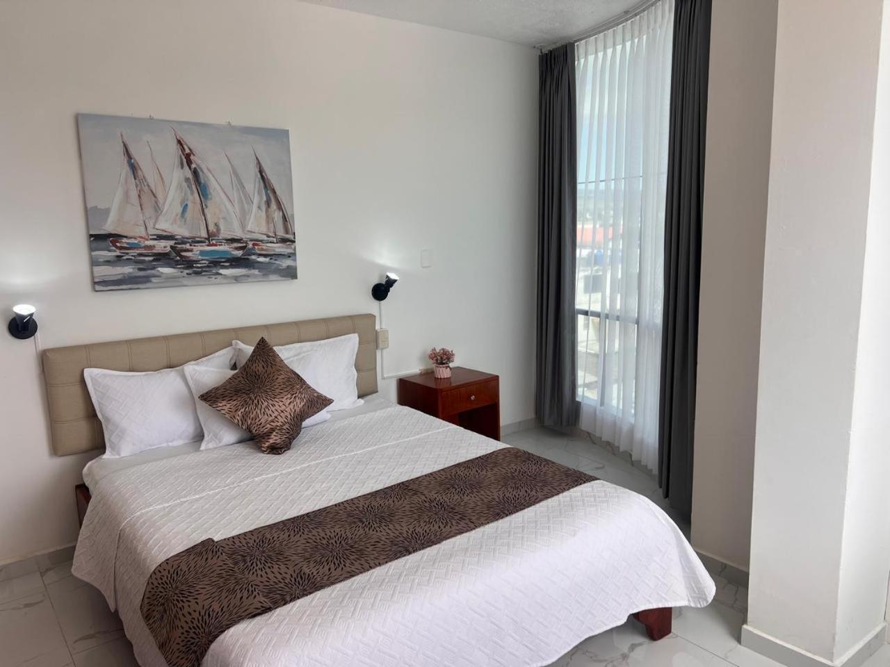 Hostal Carliza Puerto Ayora  Esterno foto
